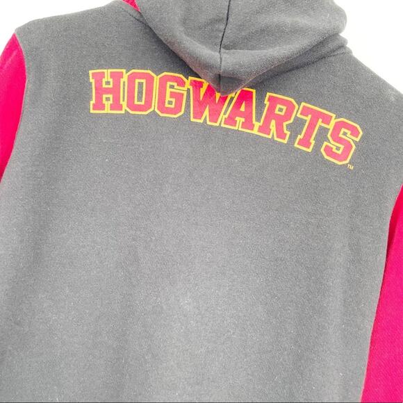 HARRY POTTER Hogwarts Retro Varsity Jacket - Picture 6 of 7